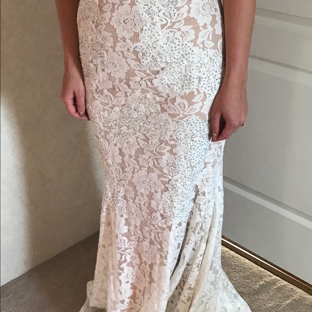 Jovani sz 8 NWT only tried on not altered . - Picture 4 of 6